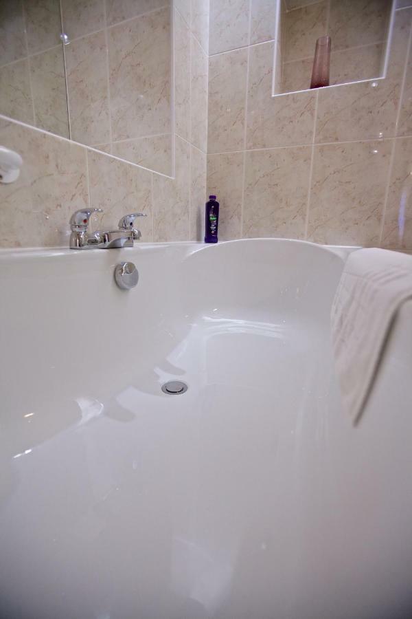 Toab Sebay Mill Holiday Apartments מראה חיצוני תמונה